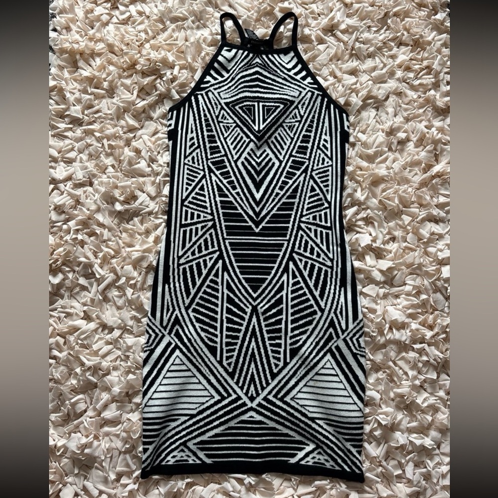 Forever 21 Black and White Geometric Mini Dress